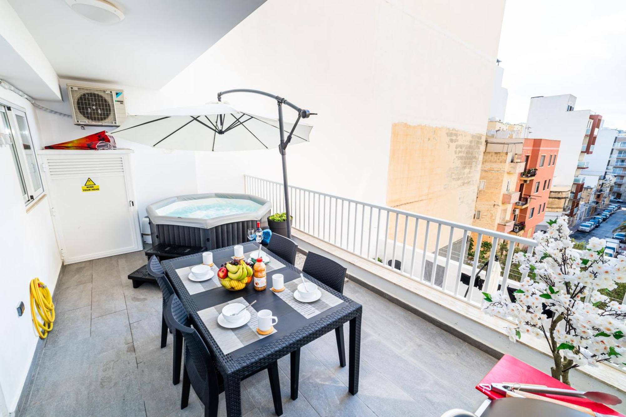 Sea Breeze, Spacious 2-Bedroom Lux Seaside Apartments St. Paul's Bay Exterior foto